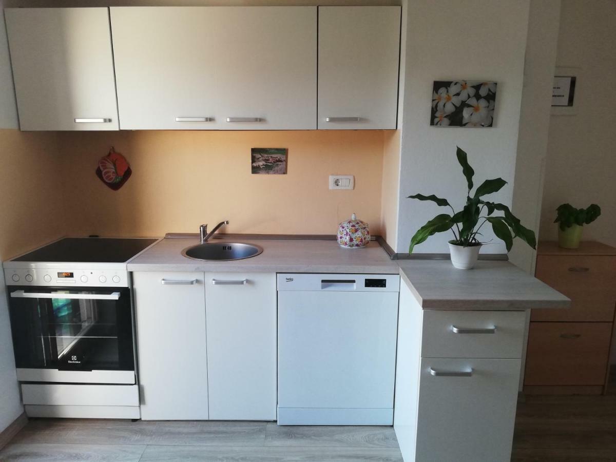 Peaceful View Apartment Koper Bagian luar foto