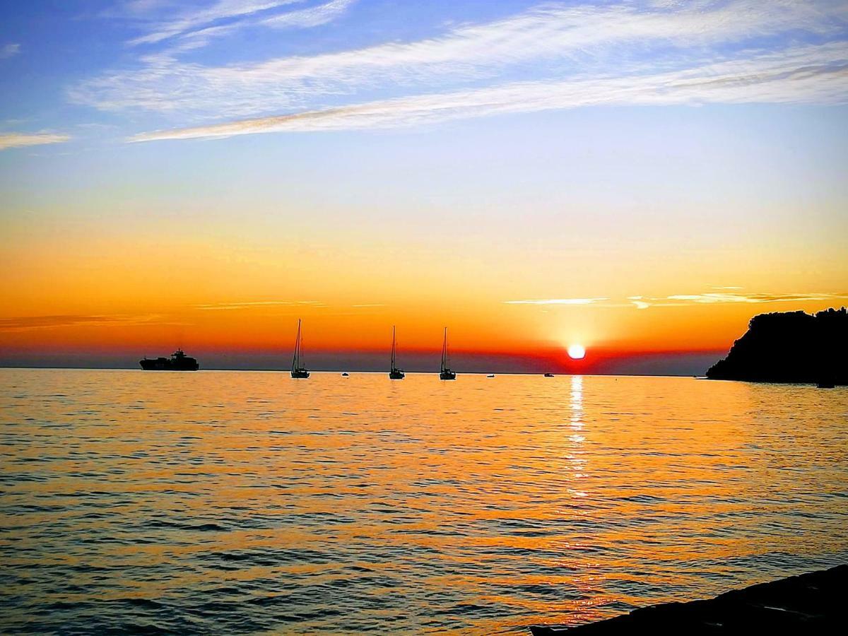 Peaceful View Apartment Koper Bagian luar foto